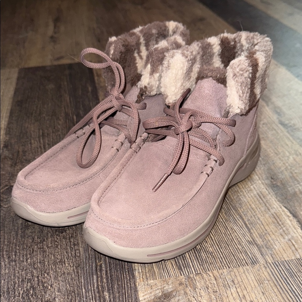 Cozy Brown Faux-Suede Winter Bootie with Plush Lining